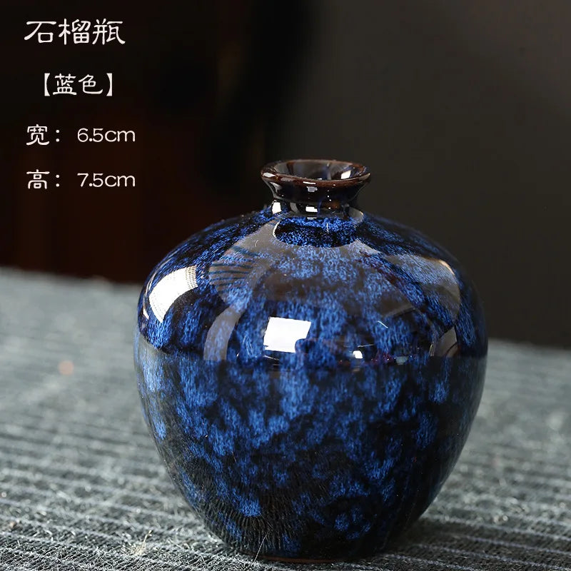 Minimalist Glaze Ceramic Vase For Tabletop Decor And Arrangements