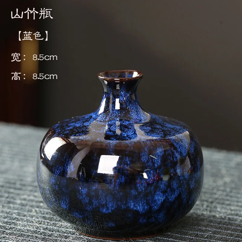 Minimalist Glaze Ceramic Vase For Tabletop Decor And Arrangements